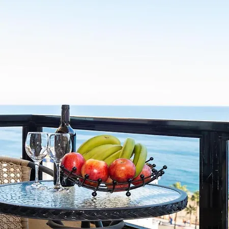 Beachfront With Sea Views Aloha Playa Apartment *